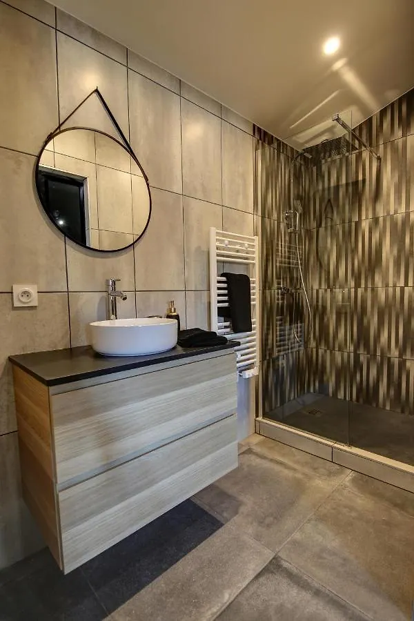 Suite Romantique Avec Ambiance Cocooning Saint-Genet-Lerpt